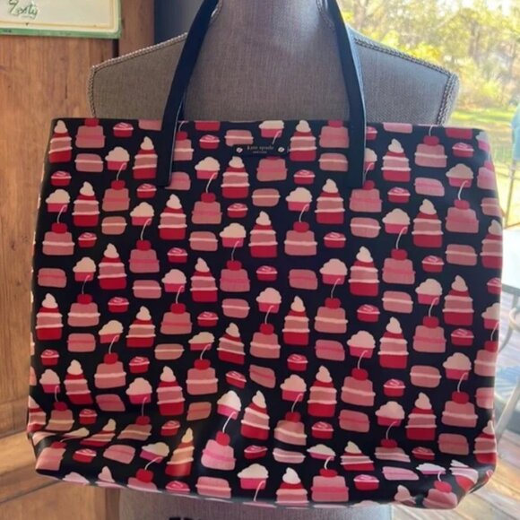 KATE SPADE Take the Cake Bon Shopper Cupcake Tote EUC - Picture 5 of 8